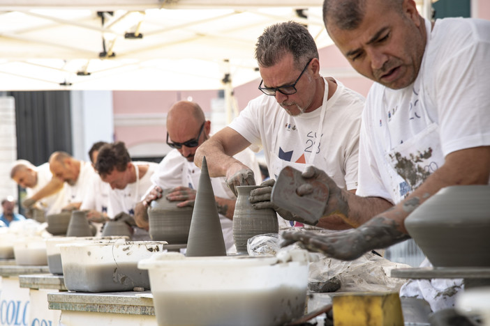 Festival della Maiolica, un successo da oltre 6 mila visitatori: &quot;Subito al lavoro per l’edizione 2024&quot; (FOTO)