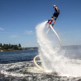 Impazza in Liguria &quot;Il Flyboard&quot;, la moda estiva per divertirsi in mare