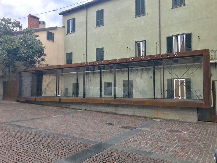 Il Museo della Ferrania verso l'inaugurazione: posizionata la struttura esterna