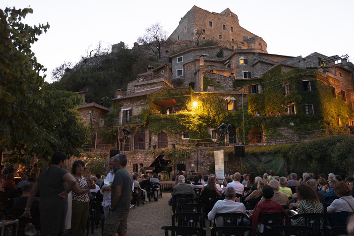 Castelvecchio di Rocca Barbena, FestivalContrario: l’edizione 2024 guarda ad “Altre terre”