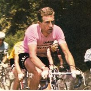 Il pluricampione di ciclismo Gianni Motta ha ricevuto il titolo di &quot;Amico di Alassio&quot;