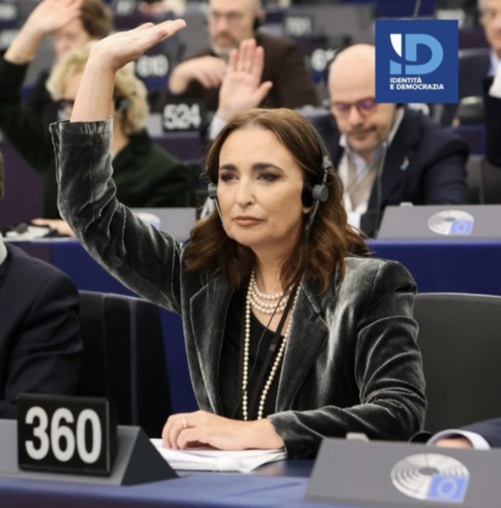 Gianna Gancia durante un intervento all'europarlamento