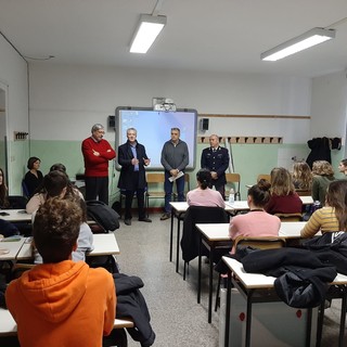 Giornata per la sicurezza nelle scuole: all'Artistico ricordate le vittime di Rivoli, San Giuliano e L'Aquila