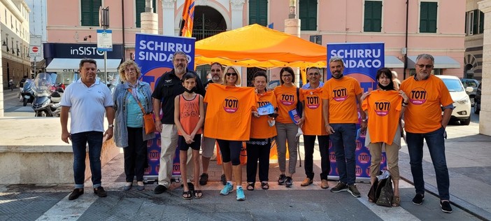 Elezioni Savona, ogni sabato e ogni lunedì in piazza Sisto ci sarà il gazebo della Lista Toti