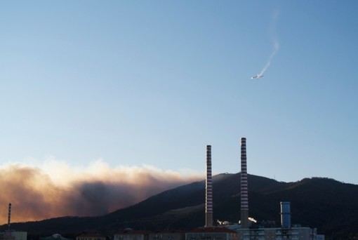 L'acqua, il fuoco e la ruggine. Appunti sulla Liguria che brucia, si allaga e resiste