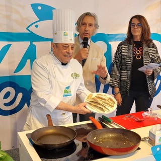 &quot;Azzurro Pesce d’Autore&quot;: con l'associazione &quot;Antiche vie del sale&quot; protagonista la cucina naturale (FOTO)