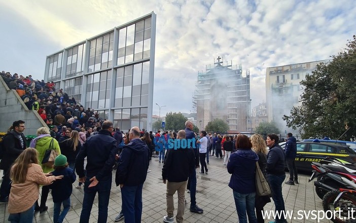 Pallanuoto. Due tifose del Vasas aggredite a Savona? La Rari precisa: &quot;Pronti a collaborare, ma non abbiamo avuto segnalazioni da parte delle Forze dell'Ordine&quot;