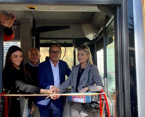 Tpl Linea presenta ad Albenga i nuovi autobus: &quot;Moderni e funzionali alle esigenze del territorio&quot;