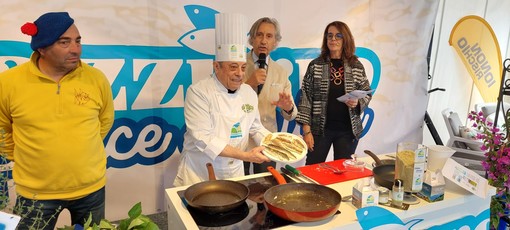 &quot;Azzurro Pesce d’Autore&quot;: con l'associazione &quot;Antiche vie del sale&quot; protagonista la cucina naturale (FOTO)