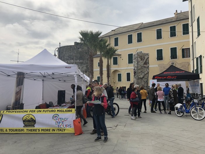 Laigueglia: inaugurata questa mattina la 1^ edizione dell’expo di e-bike