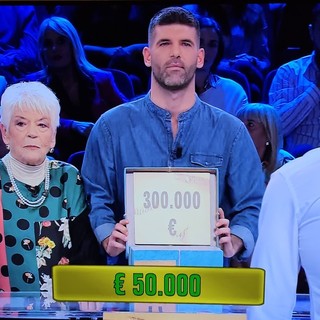 Da Borgio Verezzi ad &quot;Affari tuoi&quot; su Rai Uno: Matteo Antonelli torna a casa con 50mila euro