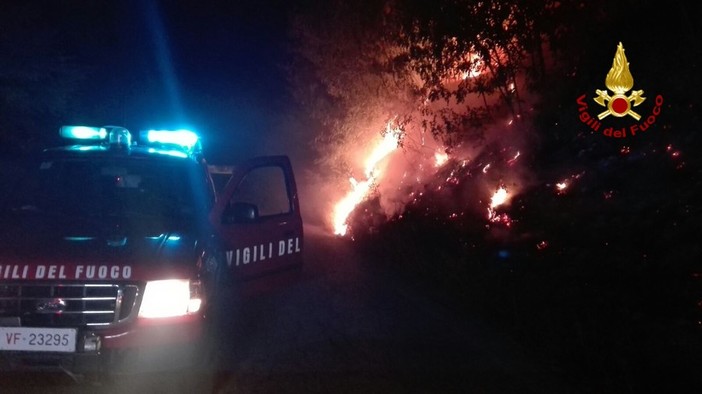Incendio boschivo tra Giusvalla e Pontinvrea: a breve la bonifica