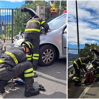 Savona, perde il controllo dell'auto e si schianta contro un palo della luce: soccorsi mobilitati in via alla Strà