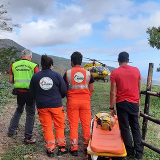 Malore nel Parco del Beigua, intervento dell'elisoccorso e del soccorso alpino