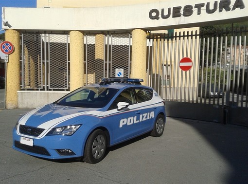 Molestò una ragazza, 22enne arrestato a Savona: deve scontare una pena di 6 mesi