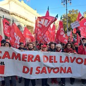 Sciopero generale del 29 novembre, in piazza a Genova anche centinaia di lavoratori e pensionati della Cgil Savona