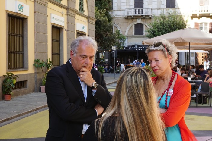 A Savona il padre di Ilaria Salis: &quot;Sta abbastanza bene, ora è molto concentrata su questa candidatura&quot;