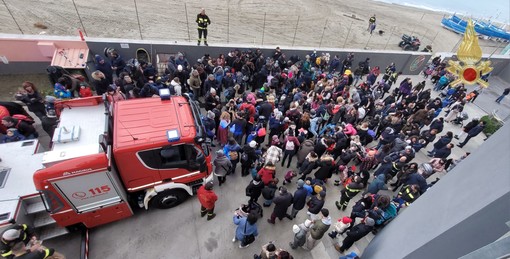 &quot;Caserma aperta&quot;: Epifania di festa al Comando dei Vigili del Fuoco di Savona