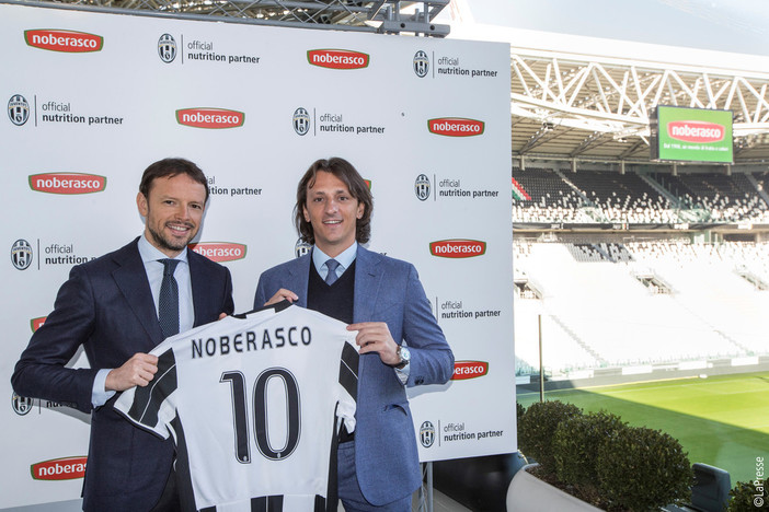 da sinistra: Giorgio Ricci Co-Chief Revenue Officer and Head of Global Partnerships and Corporate Revenues di Juventus insieme a Mattia Noberasco AD Noberasco