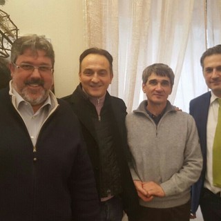 Nella foto: l'incontro annuale con delle Associazioni dei tartufai liguri e monregalesi insieme ad Alberto Cirio, Europarlamentare di Forza Italia, Maurizio Bazzano, Presidente dell'Associazione Tartufai e Tartuficoltori liguri e Stefano Mai, Assessore all'Agricoltura della Regione Liguria