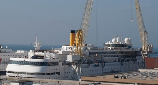 Costa NeoRomantica a Savona, domani primo viaggio