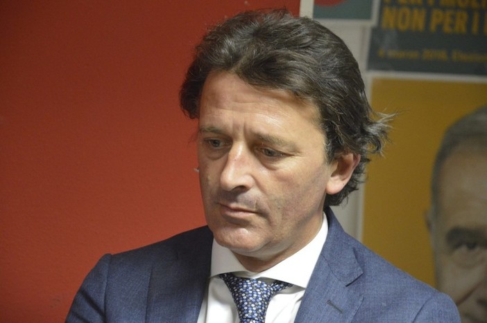 Pastorino: &quot;Governo ignora siderurgia, al tavolo di crisi Sanac manda solo tecnici&quot;