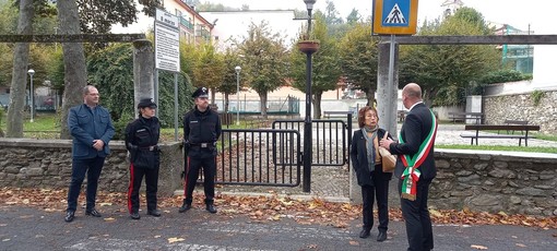 La Console Onoraria del Regno Unito Denise Ashing Dardani in visita a Mallare (FOTO)