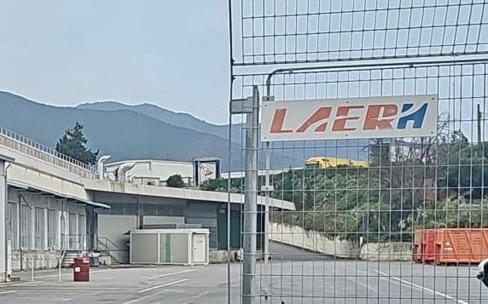 Albenga, dopo l'incendio alla LaerH, i sindacati incontreranno la direzione: sicurezza e salute al centro del confronto