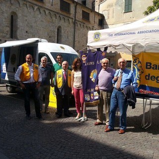 I Lions di Albenga in piazza per la prevenzione del glaucoma