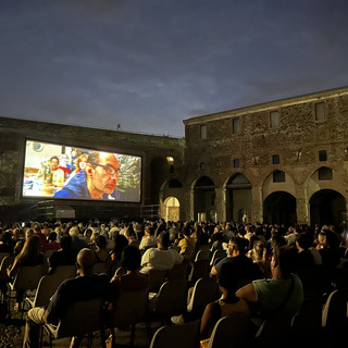 Savona, successo di pubblico per la prima nazionale del film &quot;Le Smodellate&quot;