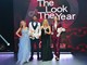 La giornalista alassina Grazia Pitorri premiata sul palco del concorso &quot;The look of the year&quot; (FOTO)