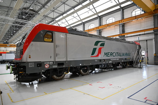 Alstom, contratto di 323 milioni di euro con il Polo Logistica FS per la fornitura di 70 locomotive: saranno prodotte a Vado