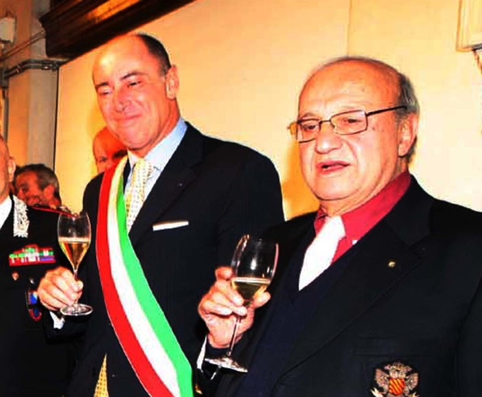 Lino Vena e il sindaco Marco Melgrati (foto di Silvio Fasano)