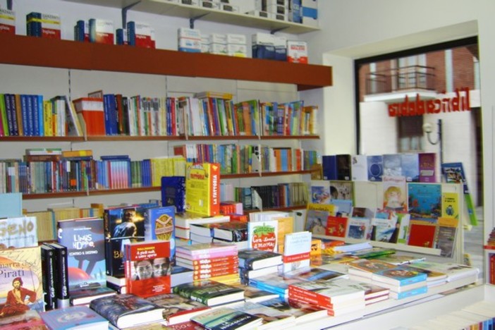 Sisma Abruzzo, in dono da Varazze i libri per le biblioteche