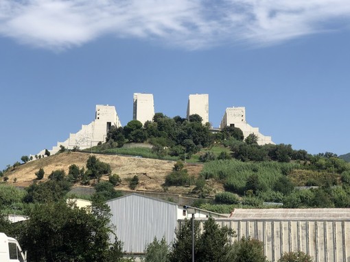 Le ‘Lavatrici’ lavate da Amiu: ritirati ingombranti e ripulite le strade