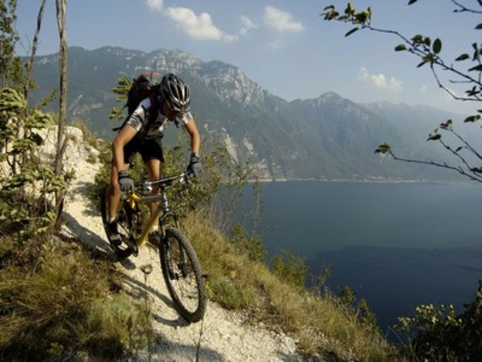 Ad Andora il primo &quot;Flash mob&quot; della mountain bike