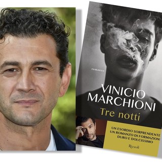 &quot;Parole ubikate in mare&quot;, Vinicio Marchioni presenta il libro &quot;Tre notti&quot; ad Albissola