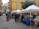 Loano, in piazza Massena il mercatino degli artigiani e degli artisti