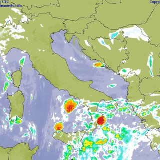 Allerta maltempo: ancora rovesci forti su imperiese sino al pomeriggio poi sarà finita questa lunga parentesi di tempo alluvionale