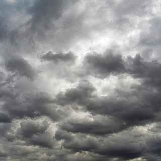 Meteo, nubi irregolari e nebbie senza un vero peggioramento