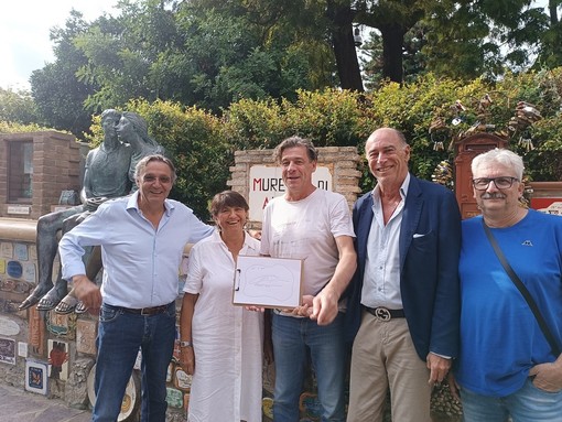 Sul Muretto di Alassio una piastrella dedicata a Nicola Berti, stella del calcio italiano