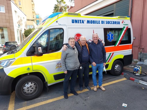 Una nuova ambulanza per la Croce Bianca ingauna: è un dono del Lions Club Albenga Host
