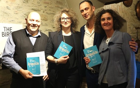 Albenga: grande successo per la presentazione del libro di Ottavia Castellaro dedicato all'uso delle erbe aromatiche nella mixology