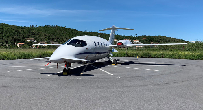 Villanova d’Albenga, Piaggio Aerospace, in volo le nuove configurazione dei P.180 per le Forze Armate