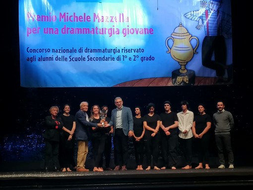 Il premio &quot;Michele Manzella&quot; al gruppo del teatro del Ferraris Pancaldo di Savona