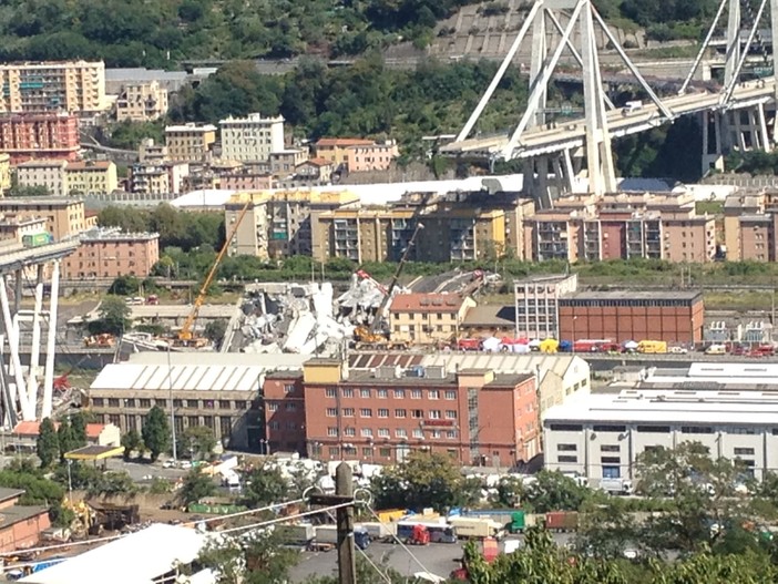 Crollo ponte: si &quot;sbriciola&quot; la commissione, Ferrazza e Brencich lasciano