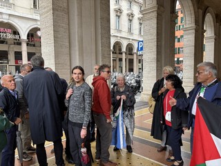 Le immagini della presentazione in piazza De Ferrari