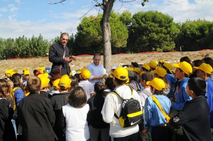 Albenga: oltre centoquaranta bambini hanno partecipato a Puliamo il Mondo edizione 2010