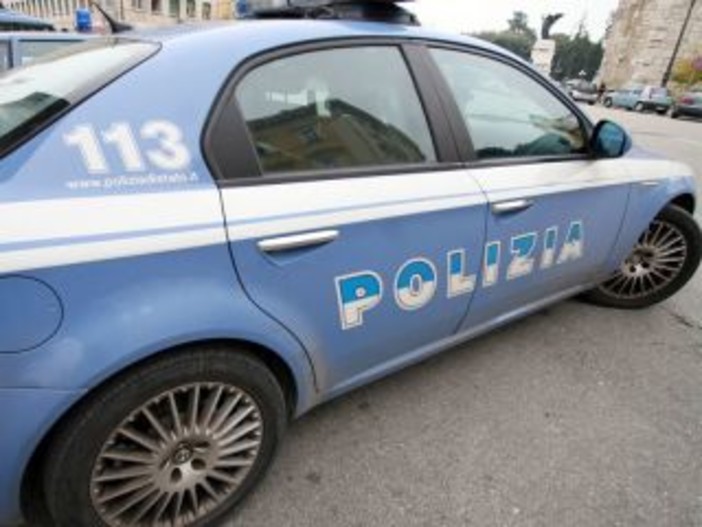 Albenga: pedofilia, arrestato l'amico di famiglia che abusava sui figli