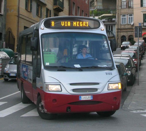 Pontida, la Lega Nord di Albenga invita il Senatùr: &quot;Bossi, vieni al mare da noi!&quot; (ma non in automobile)